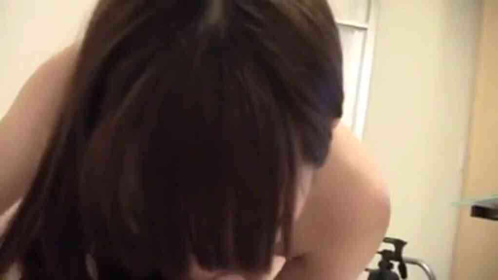 經常出差的老公變態,讓老婆和某男搞,視頻給他看!