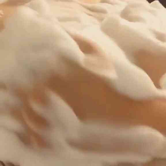 自取其乳!G奶「Q彈妹」揉胸整個“波動級別” 看得我IN了!