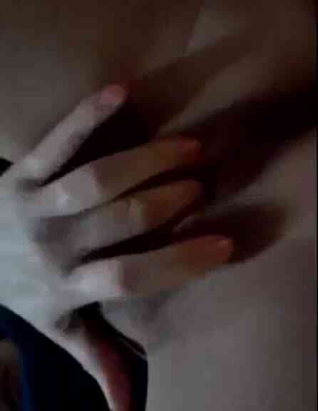 自拍自己在自慰的樣子比較容易讓我的妹妹濕