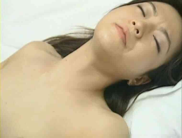 拍片的專業姿勢,除了享受的表情還要能讓男生開心