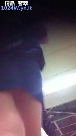 [韓國] 地鐵尾隨抄底偷拍美腿短裙～49