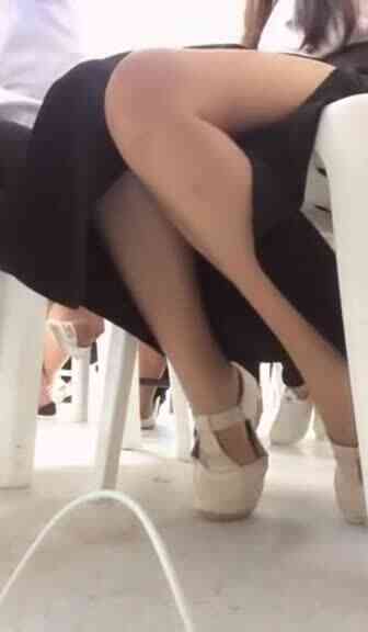 เปิดเรียนวันแรก ก็แอบโชว์เสียวเลย