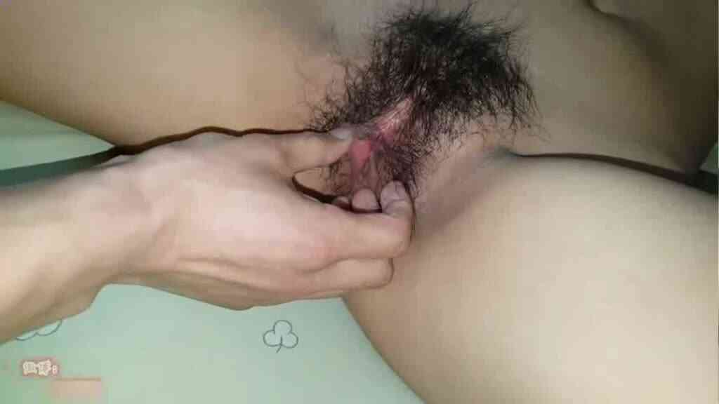 [幼齒一鮑!!] 吃小女孩三部驟～舔一舔～ 喘一喘～最後小穴都用白精泡一泡！