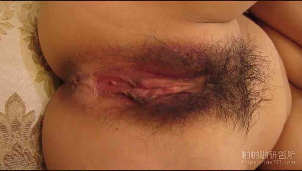中國爆乳國模瑞莎近距離看逼逼,水也太多了