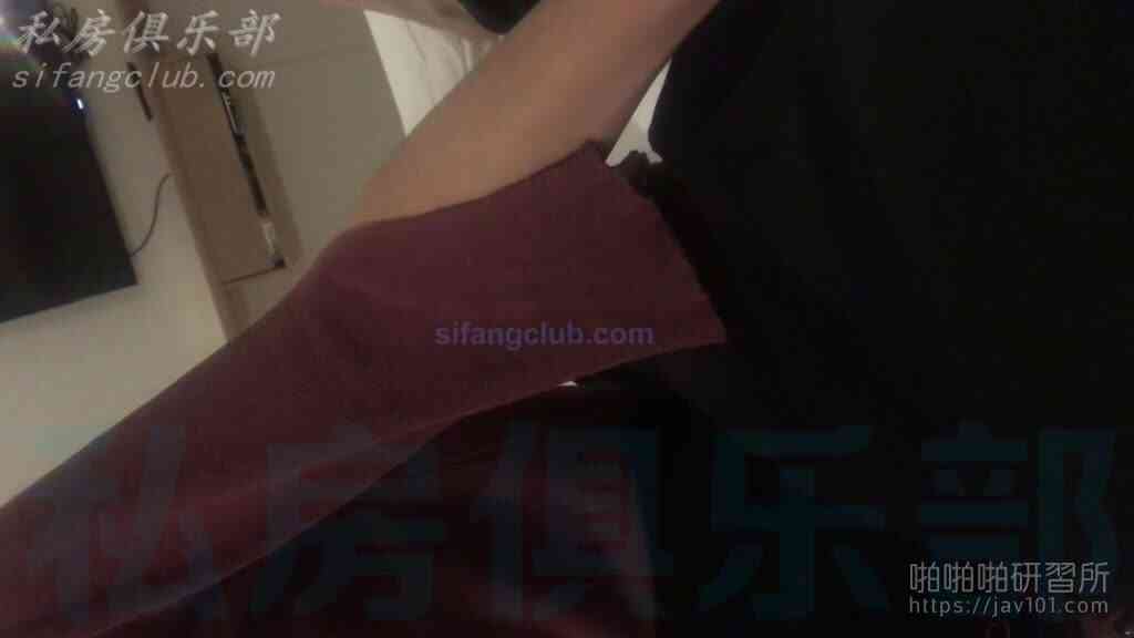 同一位女生  短短一週內從開車自摳到舔腳毒龍都做遍了 (1)