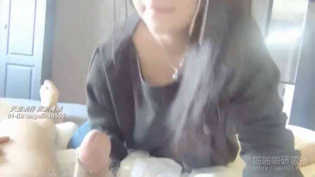 幫我吃就讓妳進公司!正妹為求職「被潛規則中出」叫聲超嗲夠淫蕩