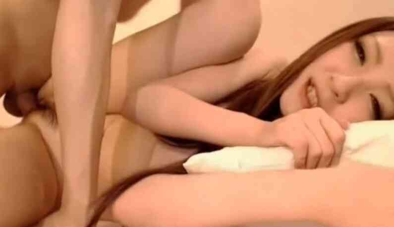 สาวซากุระคนสวยตั้งกล้องถ่าย ตอนตัวเองโดนเย็ด เสียวสุดๆ ตอนเห็นควยเข้าหี