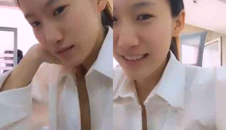 สาวออฟฟิศแอบช่วยตัวเองใต้โต๊ะทำงาน ทั้งที่ข้างๆ มีผู้ชายนั่งอยู่