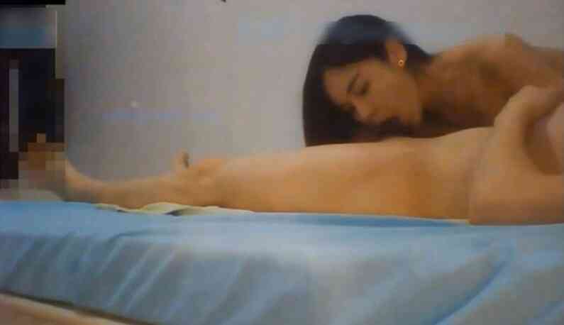 [新加坡] 極品外圍KIKI被連操兩次!!奶子粉嫩粉嫩的被操到搖晃不止~~