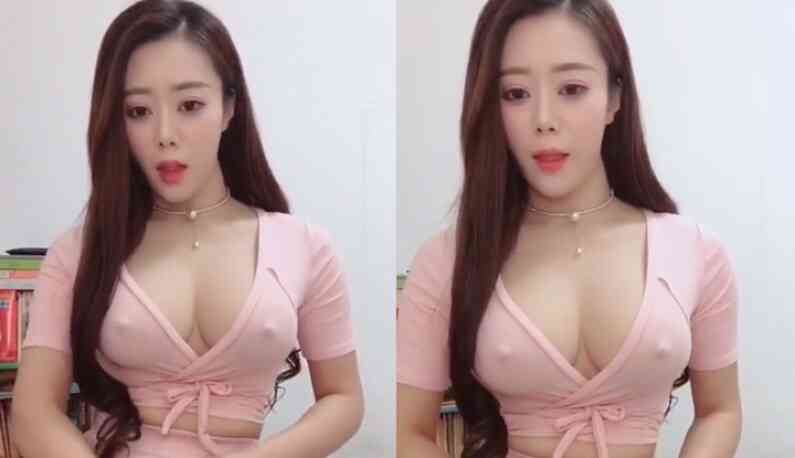 สาวถ่ายโป๊มาจับตาผู้ชม
