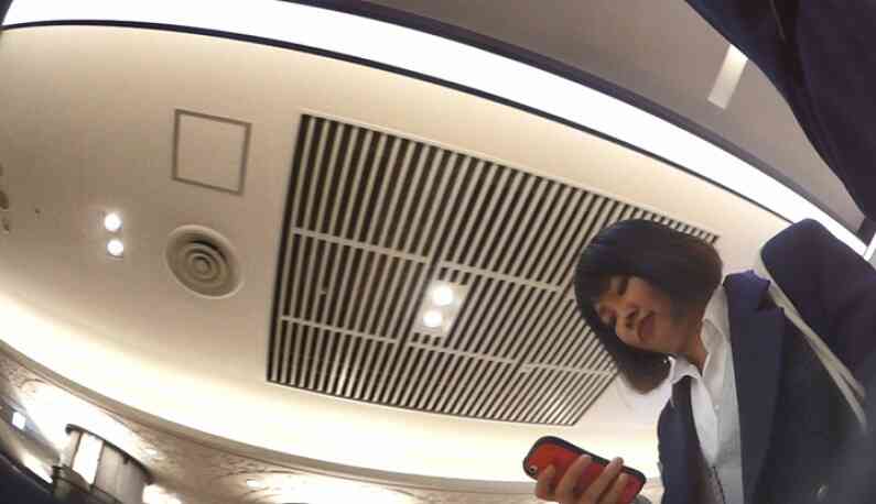 真‧偷拍神人!!高級相機在手 石榴裙下的任何秘密一個都不漏! 189