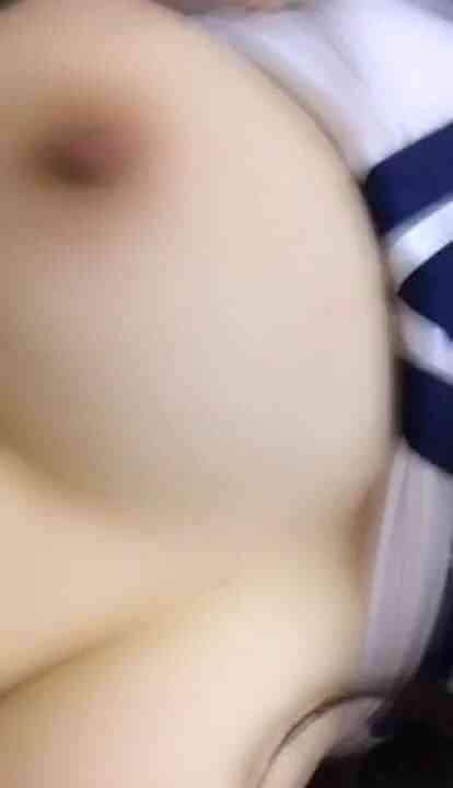 丰满身材鸭舌帽妹子学生制服 沙发自摸奶子振动棒抽插毛毛较多 很是诱惑不要错过