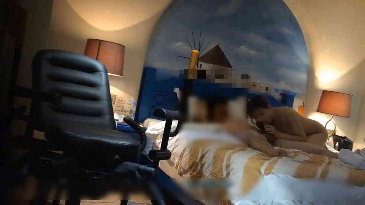 有钱大神专业炮房主题宾馆大战苗条性感美女小护士兼职援交妹服务贴心炮椅上干到床上叫的好听1080P原版