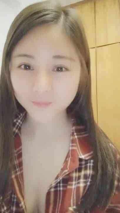 สาวน้อยลายสก็อต