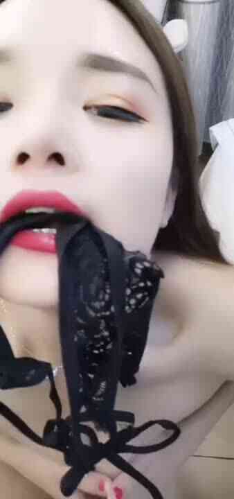 颜值不错御姐美女主播一多自慰大秀 身材也很好 自慰插穴爆菊花 十分淫荡