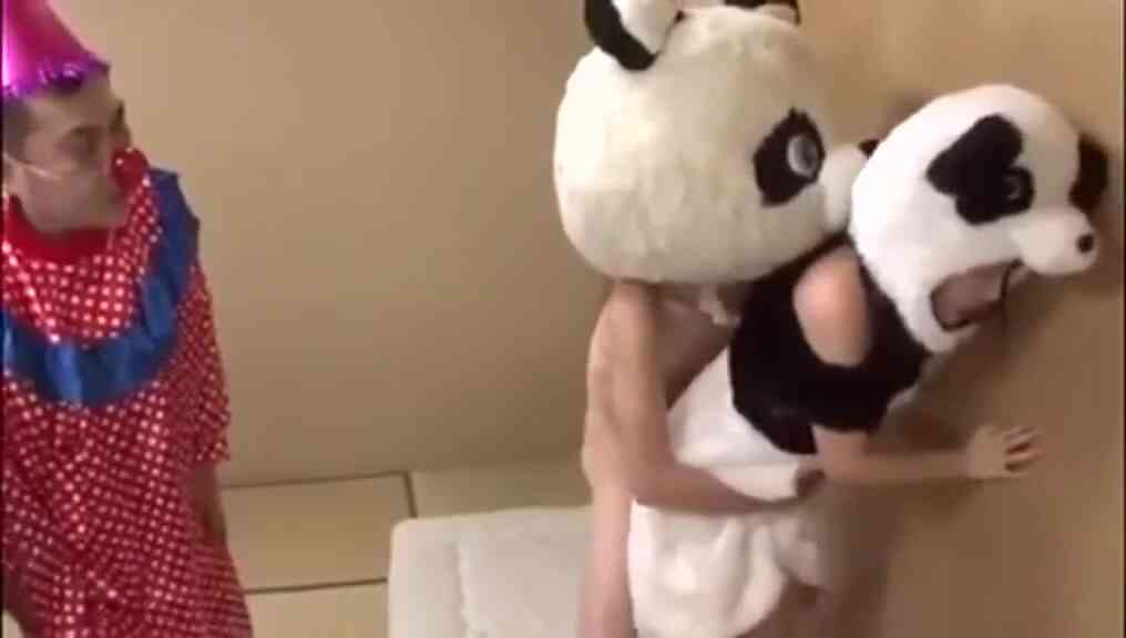 When spring comes, panda bears are also in heat! Will there be panda bears in the creampie?